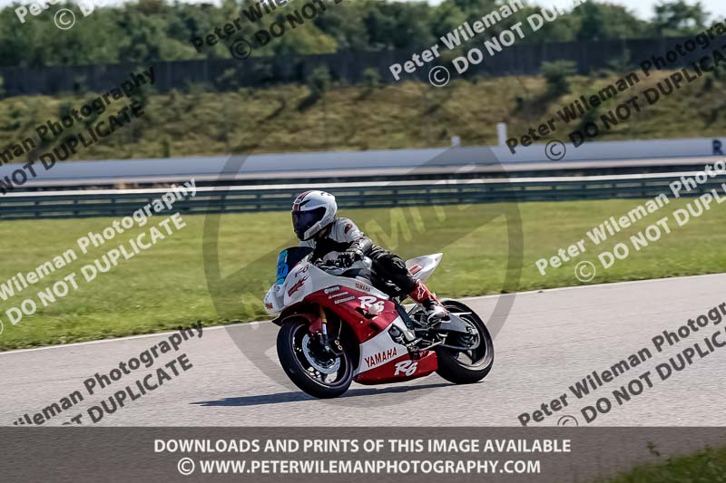 Rockingham no limits trackday;enduro digital images;event digital images;eventdigitalimages;no limits trackdays;peter wileman photography;racing digital images;rockingham raceway northamptonshire;rockingham trackday photographs;trackday digital images;trackday photos